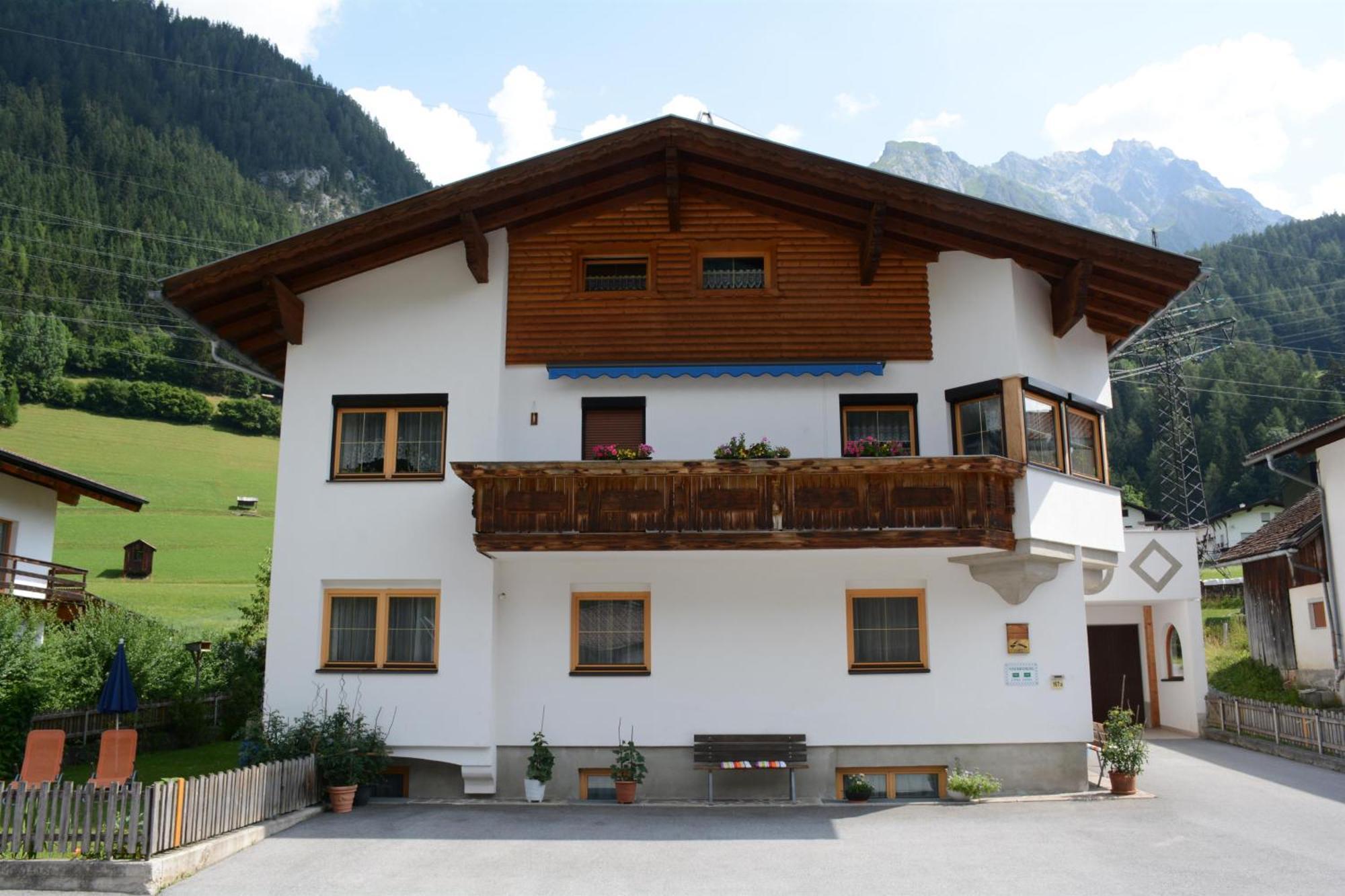 Haus Schimpfoessl Apartment เฟลียร์ช ภายนอก รูปภาพ