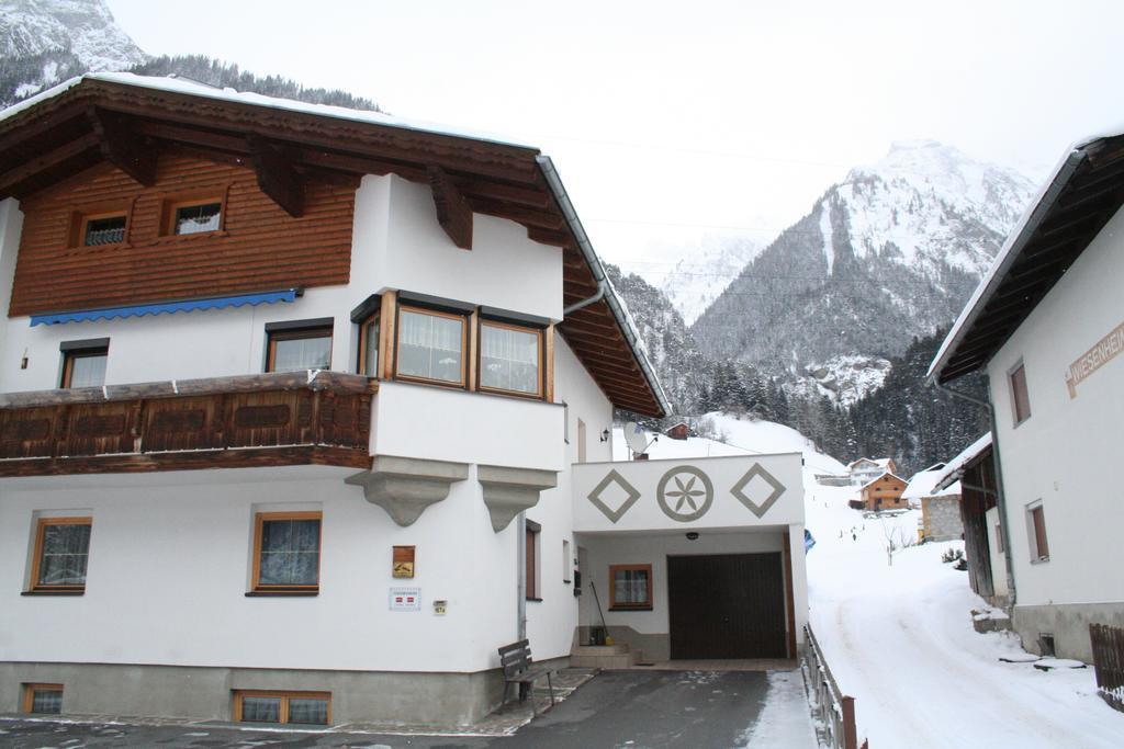 Haus Schimpfoessl Apartment เฟลียร์ช ภายนอก รูปภาพ