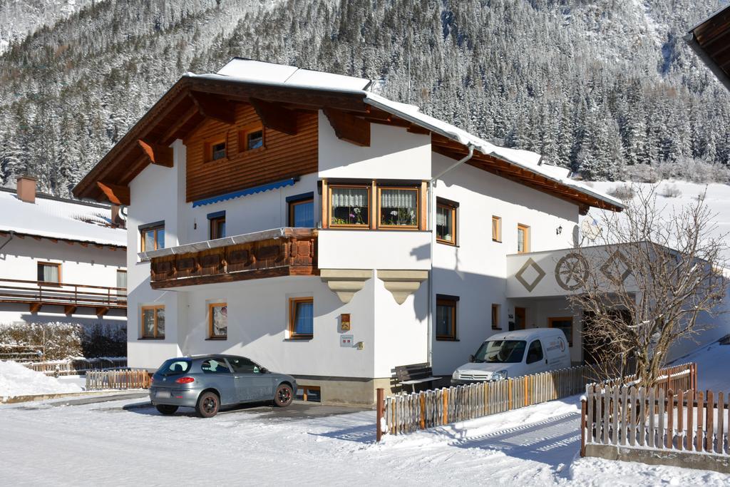 Haus Schimpfoessl Apartment เฟลียร์ช ภายนอก รูปภาพ