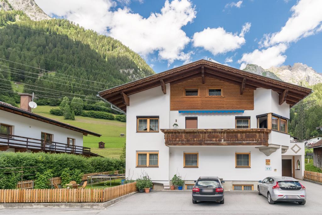 Haus Schimpfoessl Apartment เฟลียร์ช ภายนอก รูปภาพ