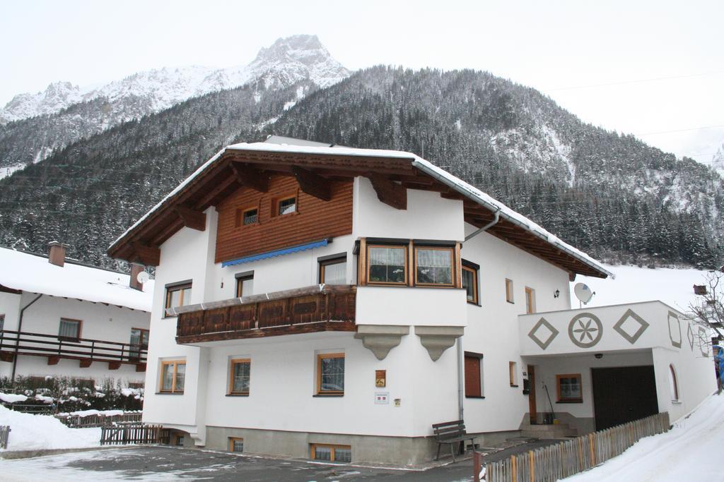 Haus Schimpfoessl Apartment เฟลียร์ช ภายนอก รูปภาพ